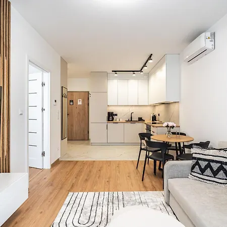 Rentplanet - Przemyslowa Daire Katoviçe